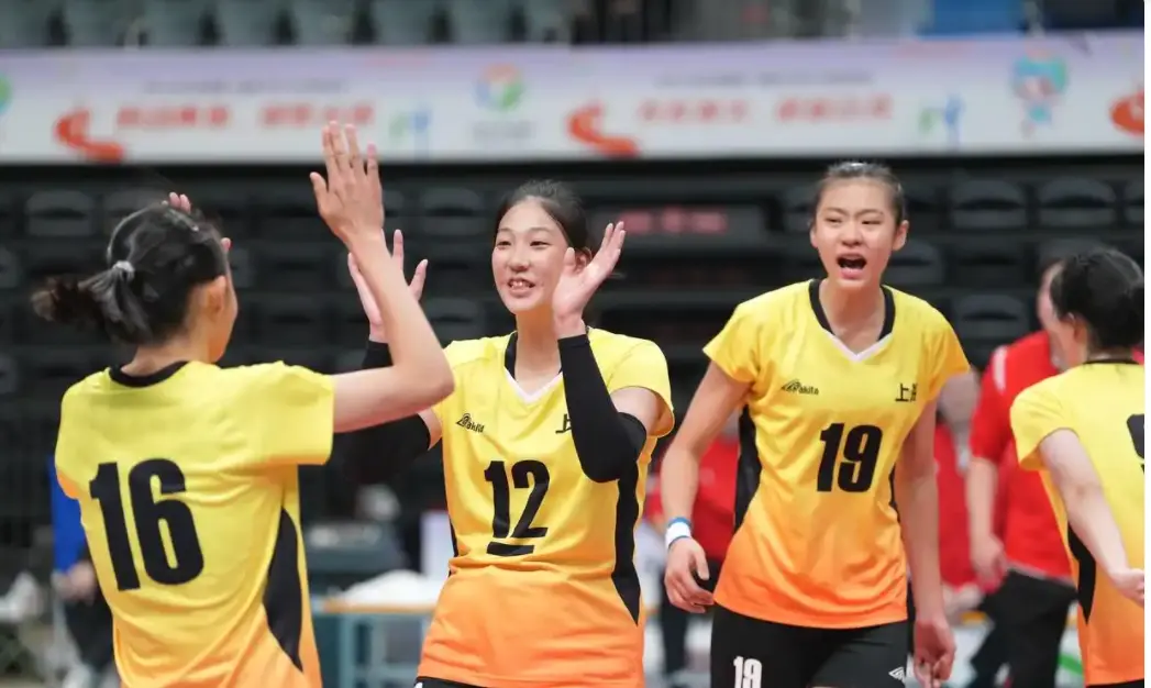 除了李盈莹, 陈厚羽