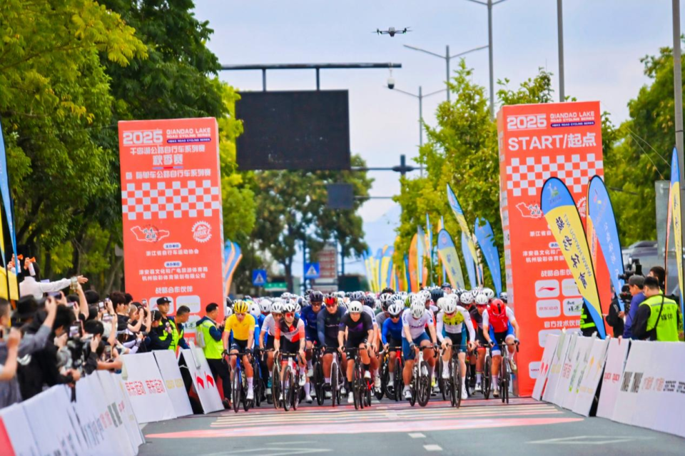 次运动盛会, 黄褐色, bthu 次运动盛会, 黄褐色, bthu